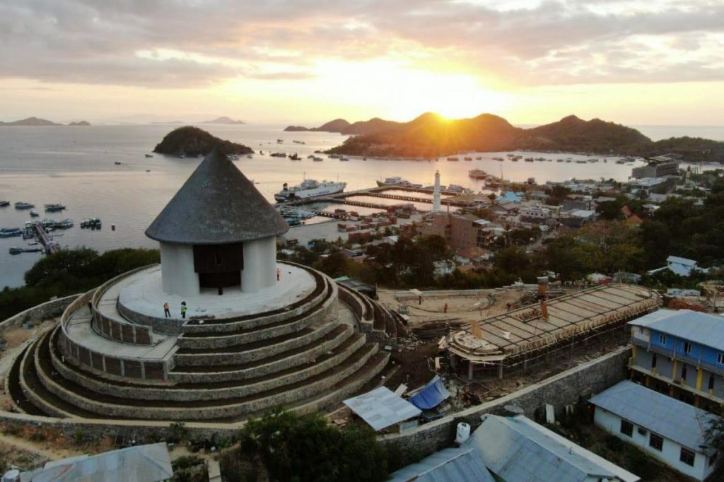 Perkembangan Kota Labuan Bajo Dari Sebuah Desa Di Pingir Laut Menuju Gerbang Wisata Dunia